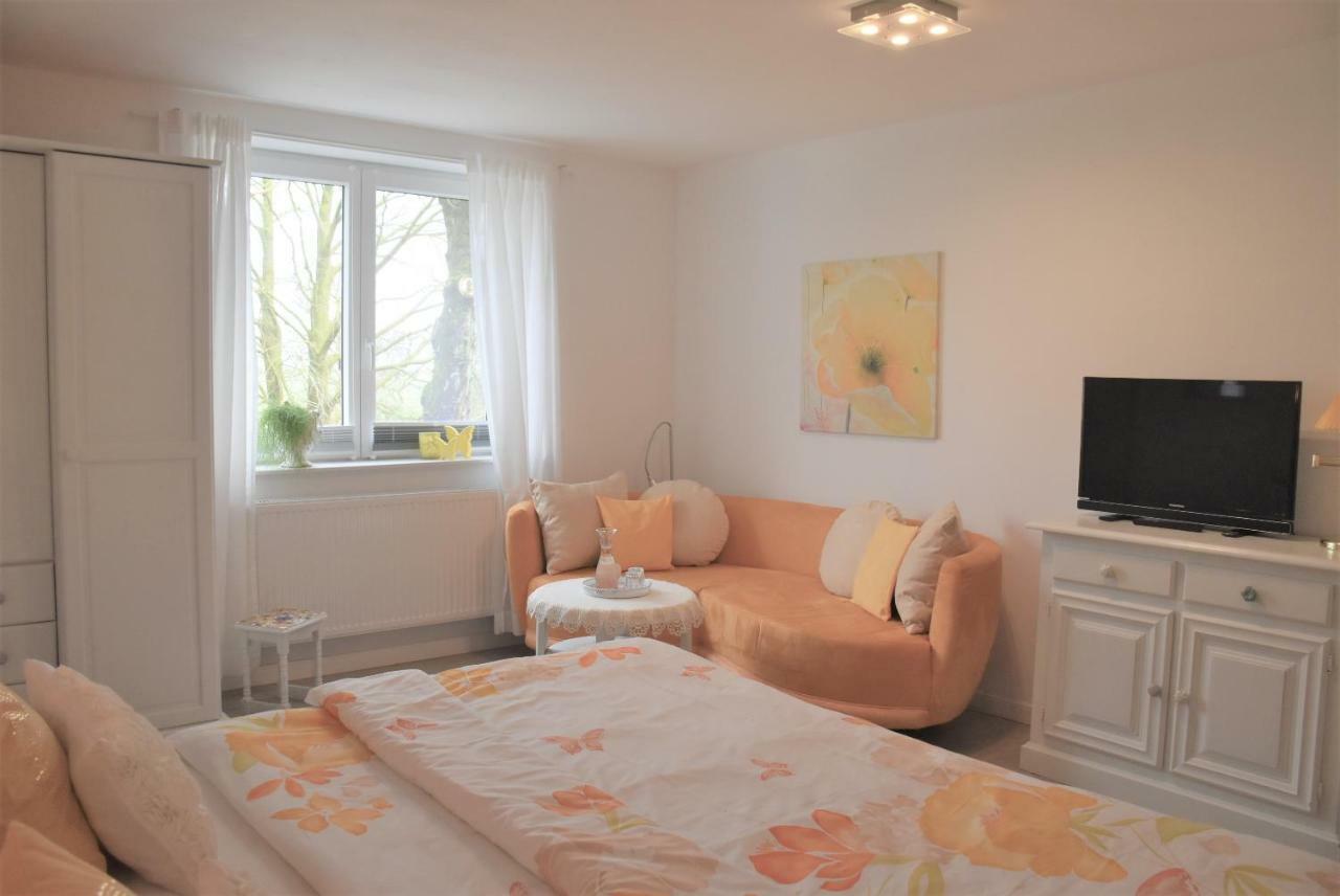 Gesundheitshof Denker Apartment Reussenkoge Ngoại thất bức ảnh